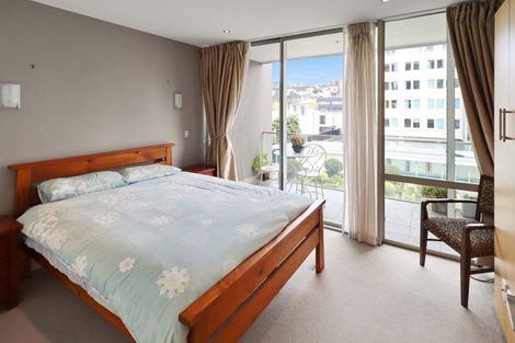 Photo of property in Sanctum Apartment, 10 Ebor Street, Te Aro, Wellington, 6011