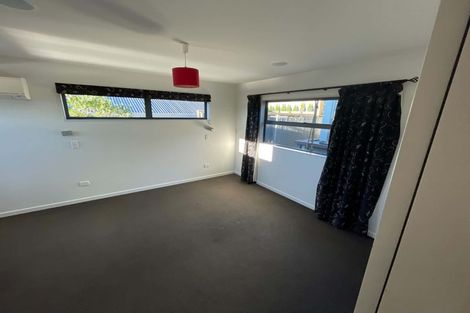 Photo of property in 16 Charlotte Way, Raumati South, Paraparaumu, 5032