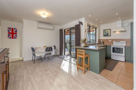 Photo of property in 80 Cabeleigh Drive, Helensville, 0800