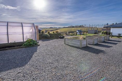 Photo of property in 64 Cameron Road, Hillend, Balclutha, 9272