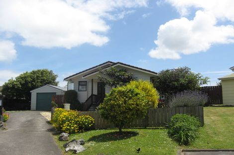 Photo of property in 28 Hanford Place, Clendon Park, Auckland, 2103