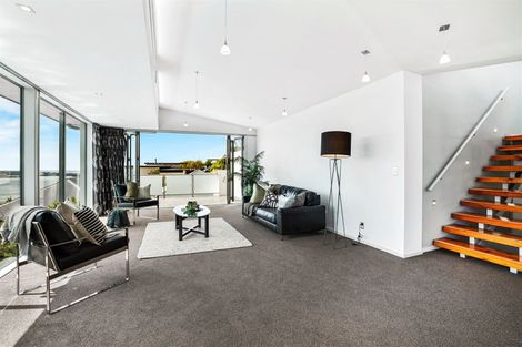 Photo of property in 4 Gazelle Lane, Redcliffs, Christchurch, 8081