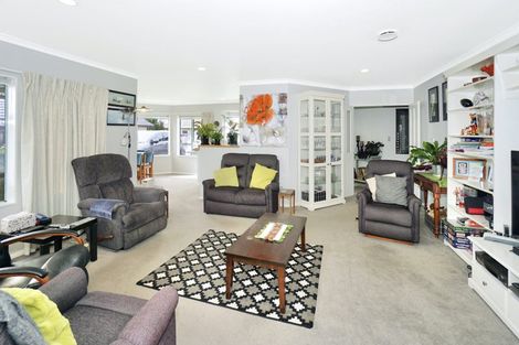 Photo of property in 48 Fairview Place, Te Puke, 3119