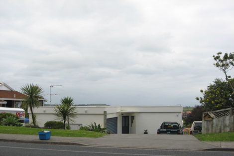 Photo of property in 1207 Whangaparaoa Road, Gulf Harbour, Whangaparaoa, 0930