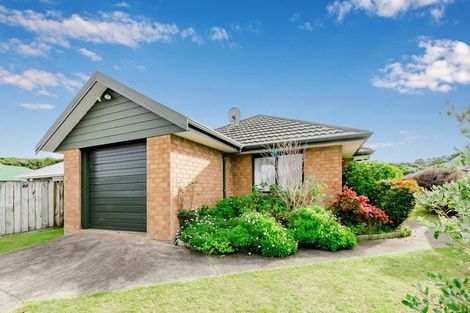 Photo of property in 37a Spackman Crescent, Paraparaumu, 5032