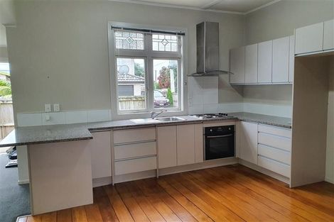 Photo of property in 83 Hastie Avenue, Mangere Bridge, Auckland, 2022