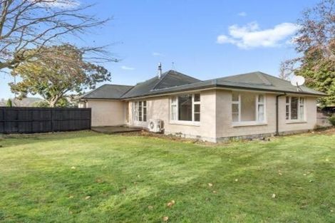 Photo of property in 33a Garreg Road, Fendalton, Christchurch, 8052