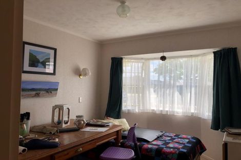 Photo of property in 572 Queen Street East, Levin, 5510