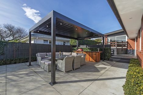 Photo of property in 25 Roydvale Avenue, Burnside, Christchurch, 8042