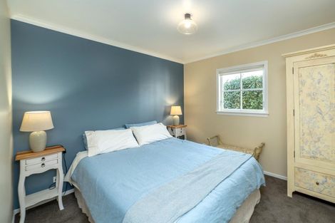 Photo of property in 10 Cotter Street, Greytown, 5712