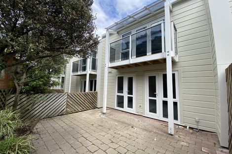 Photo of property in 12a Lawson Place, Mount Victoria, Wellington, 6011