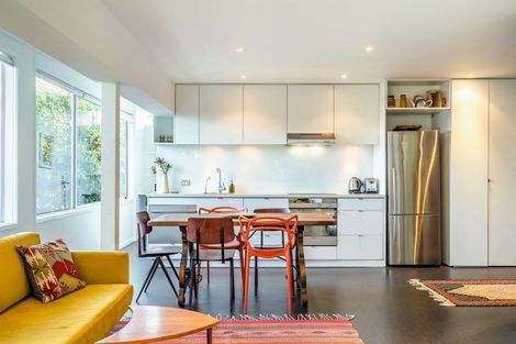 Photo of property in 3/73 Princes Street, Northcote Point, Auckland, 0627