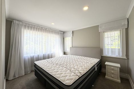 Photo of property in 8 Mural Place, Greenhithe, Auckland, 0632