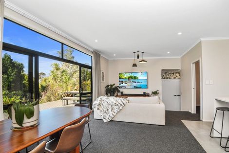 Photo of property in 44 Cambrae Road, Raglan, 3225