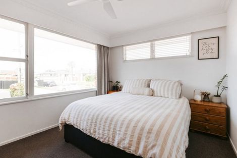Photo of property in 25 Short Street, Otumoetai, Tauranga, 3110
