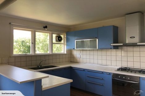 Photo of property in 15 Bancroft Terrace, Newlands, Wellington, 6037