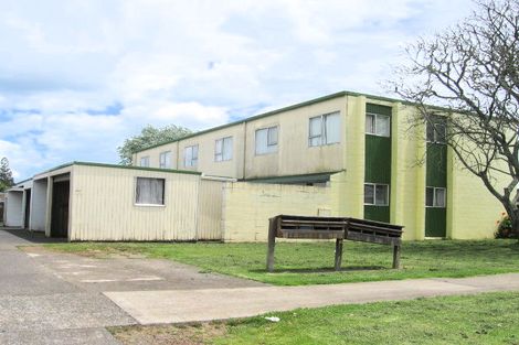 Photo of property in 39 Kenderdine Road, Papatoetoe, Auckland, 2025