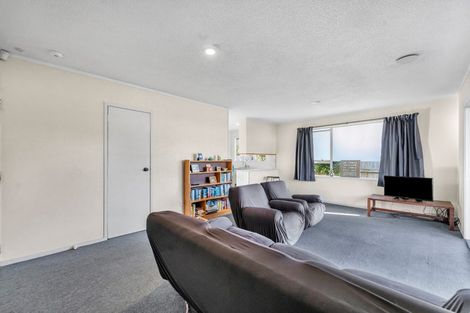 Photo of property in 2/48 Tabitha Crescent, Henderson, Auckland, 0612