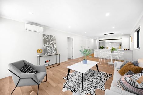 Photo of property in 15 Waruhia Crescent, Rototuna North, 3281