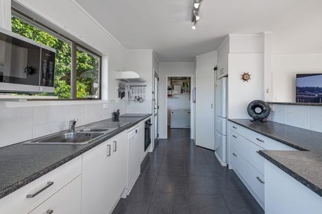 Photo of property in 9 Dundas Place, Henderson, Auckland, 0612