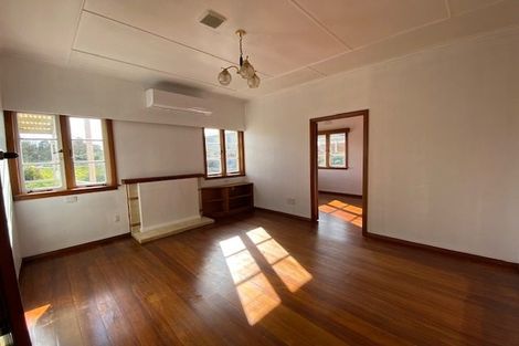 Photo of property in 13 Regent Street, Papatoetoe, Auckland, 2025