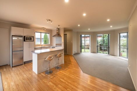 Photo of property in 1 Stanwood Grove, Darfield, 7510