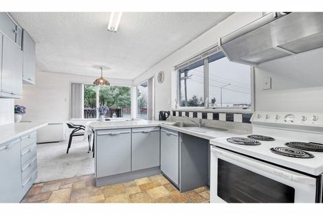 Photo of property in 13 Main North Road, Woodend, 7610