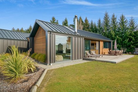 Photo of property in 19 Glenaray Crescent, Wanaka, 9305