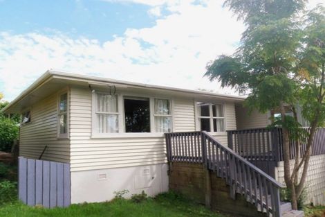 Photo of property in 28 Helena Street, Massey, Auckland, 0614