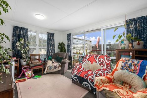 Photo of property in 126 Corinna Street, Waitangirua, Porirua, 5024
