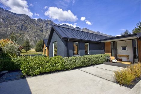 Photo of property in 5 Bretby Court, Jacks Point, Queenstown, 9371