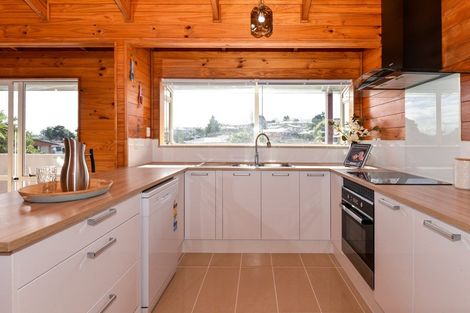 Photo of property in 24 Garthwood Road, Hillcrest, Hamilton, 3216