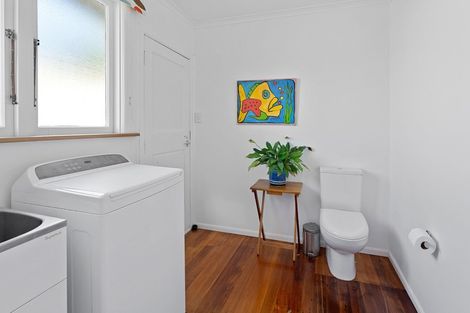 Photo of property in 35 Toi Street, Otaki Beach, Otaki, 5512