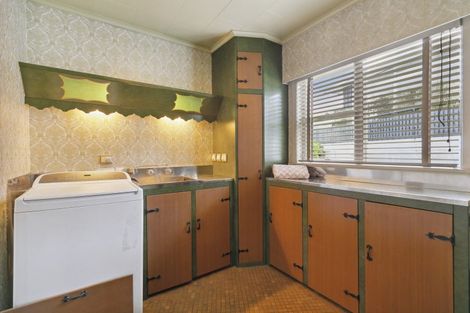 Photo of property in 103 Churchill Drive, Crofton Downs, Wellington, 6035