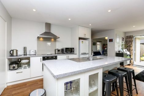 Photo of property in 15a Frederick Place, Whalers Gate, New Plymouth, 4310