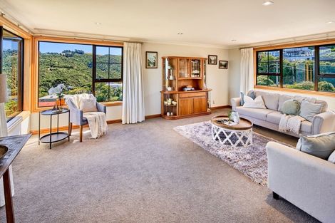 Photo of property in 63 Maungaraki Road, Korokoro, Lower Hutt, 5012