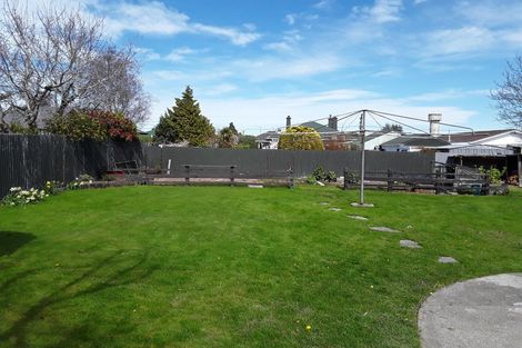 Photo of property in 11 Home Street, Winton, 9720