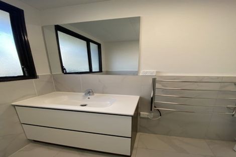 Photo of property in 36 Caribbean Drive, Unsworth Heights, Auckland, 0632