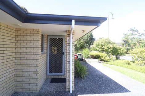 Photo of property in 70 Shelter Drive, Greenhithe, Auckland, 0632