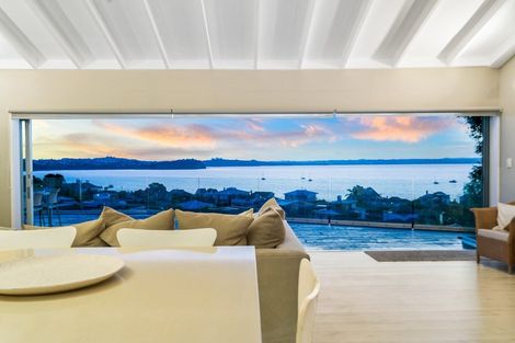 Photo of property in 53a De Luen Avenue, Tindalls Beach, Whangaparaoa, 0930