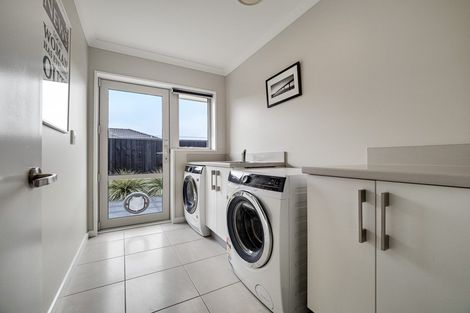 Photo of property in 14 Sovereign Boulevard, Kaiapoi, 7630