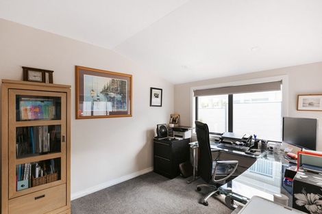 Photo of property in 26 Harbour View Road, Omokoroa, 3114