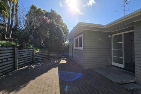 Photo of property in 88 Chivalry Road, Glenfield, Auckland, 0629