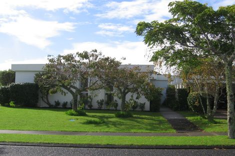 Photo of property in 104 Fisher Parade, Sunnyhills, Auckland, 2010