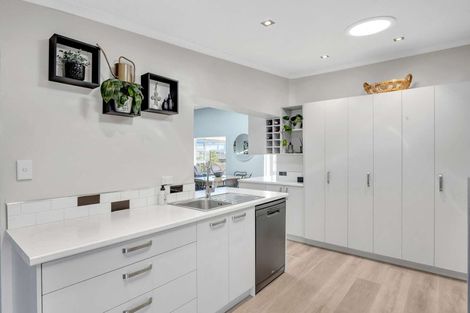 Photo of property in 351 Henwood Road, Hillsborough, New Plymouth, 4372