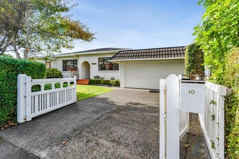 Photo of property in 10 Seddon Street, Westown, New Plymouth, 4310
