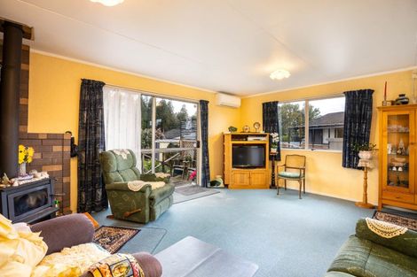 Photo of property in 36 Kowhai Street, Inglewood, 4330