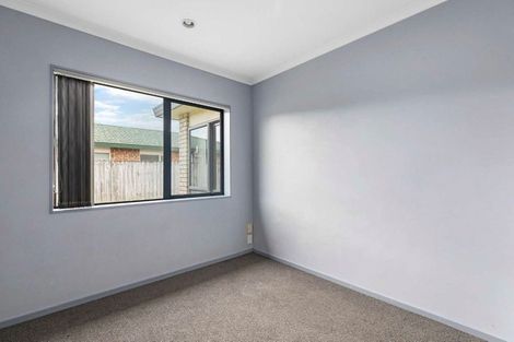 Photo of property in 100a Manuroa Road, Takanini, 2112