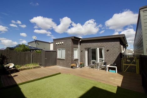 Photo of property in 6 Heri Lane, Westgate, Auckland, 0814