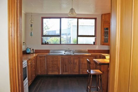 Photo of property in 62 Romilly Street, Westport, 7825